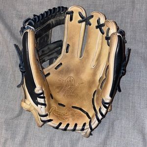 Rawlings Heart of the Hide Series baseball glove